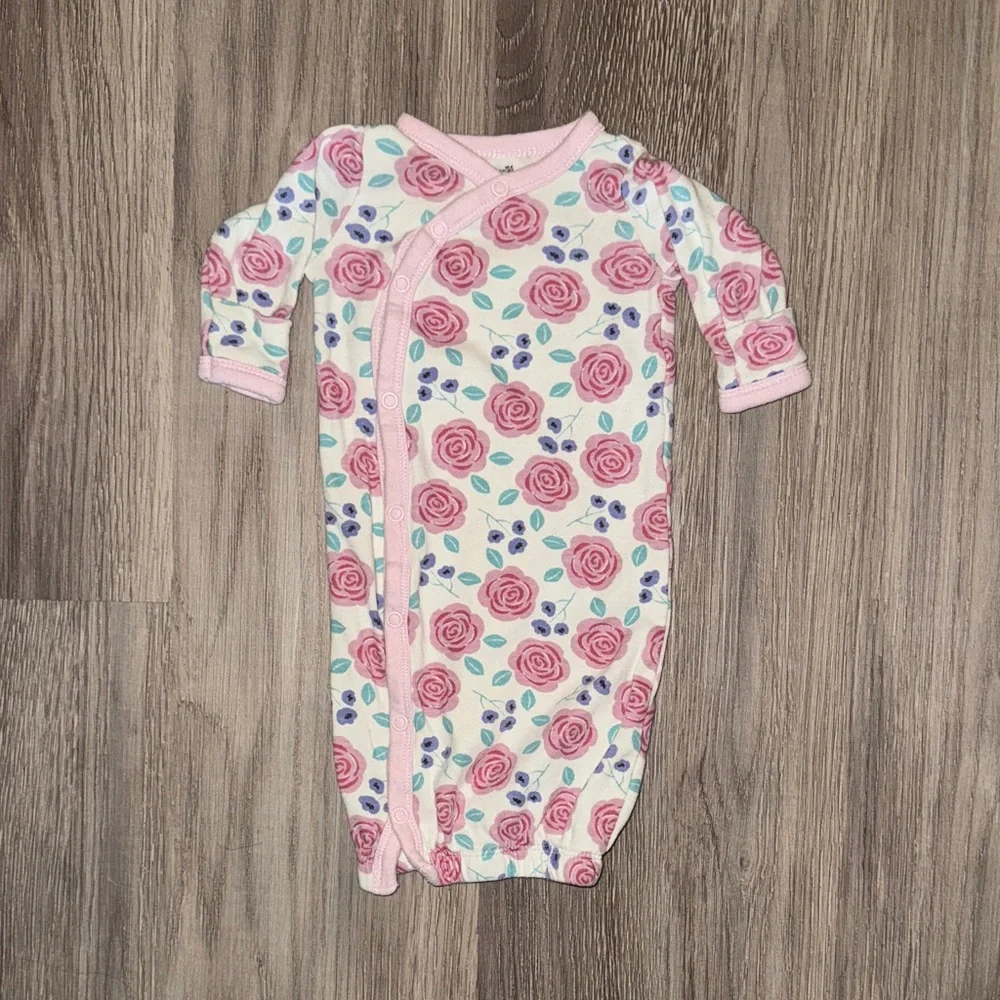 Adorable Baby Gowns Set - Pink, Blue, and Floral - Picture 5 of 11